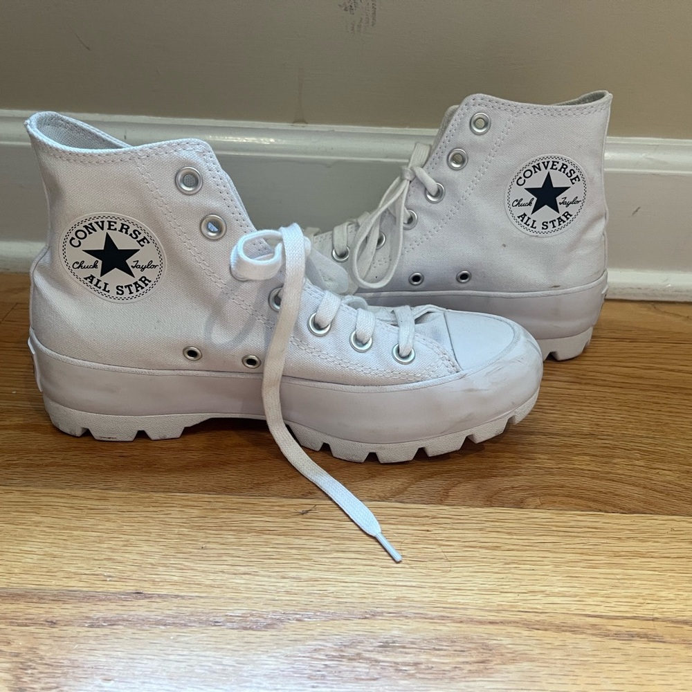 Women’s Converse All Star White High-Top Sneakers, Size 7